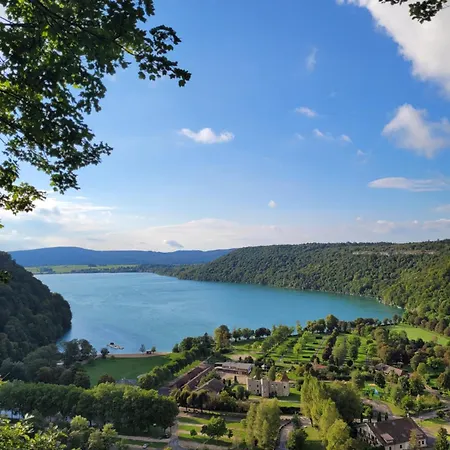 Camping-car Touristique Du Jura *