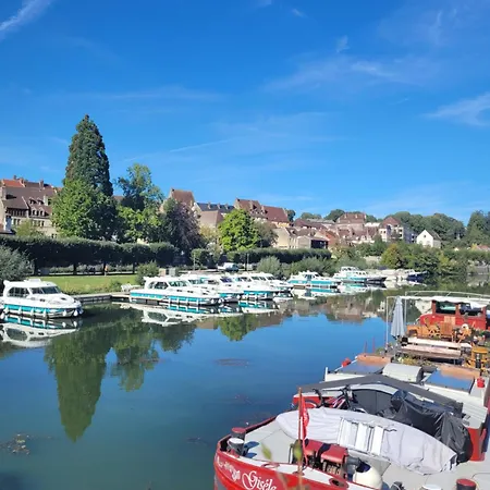 Camping-car Touristique Du Jura *
